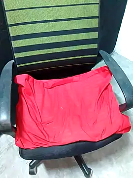 Snapshot of juliya_Les chatting on February 25, 2025, 1:43 pm juliya Les online show from February 25, 2025, 1:43 pm