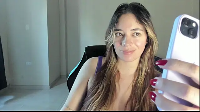 atenas 05  online show from November 27, 2025, 2:39 pm