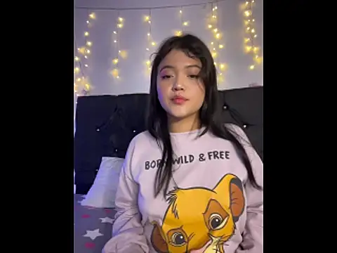 alisson carolina73 online show from November 17, 2025, 5:55 am