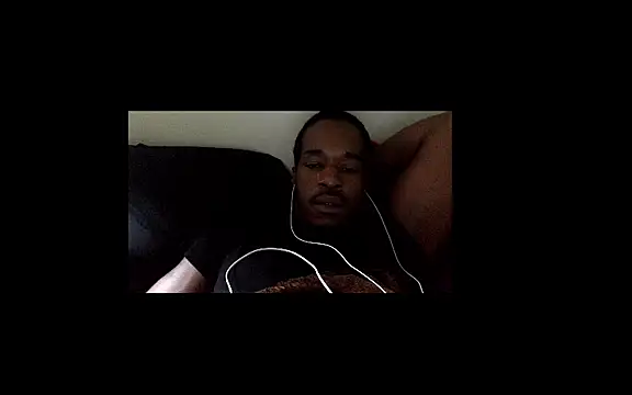 Snapshot of POPAYE972 chatting on May 17, 2026, 9:53 am POPAYE972 online show from May 17, 2026, 9:53 am