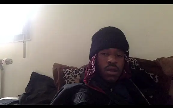 Snapshot of POPAYE972 chatting on November 14, 2025, 11:58 am POPAYE972 online show from November 14, 2025, 11:58 am