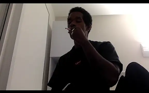 Snapshot of POPAYE972 chatting on October 30, 2025, 9:11 pm POPAYE972 online show from October 30, 2025, 9:11 pm