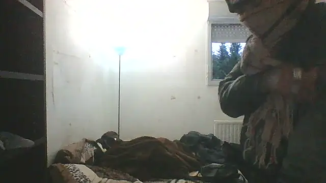 Snapshot of POPAYE972 chatting on December 10, 2024, 4:06 pm POPAYE972 online show from December 10, 2024, 4:06 pm