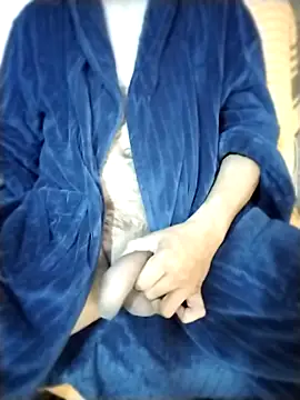 Snapshot of Professor_Leo_ chatting on December 3, 2025, 11:09 am Professor Leo online show from December 3, 2025, 11:09 am