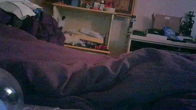 Snapshot of DI4MOND_FIR3 chatting on October 11, 2025, 2:18 pm DI4MOND FIR3 online show from October 11, 2025, 2:18 pm