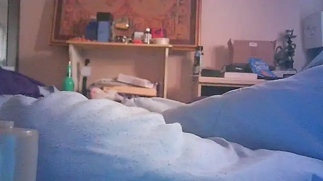 Snapshot of DI4MOND_FIR3 chatting on October 17, 2025, 3:25 pm DI4MOND FIR3 online show from October 17, 2025, 3:25 pm