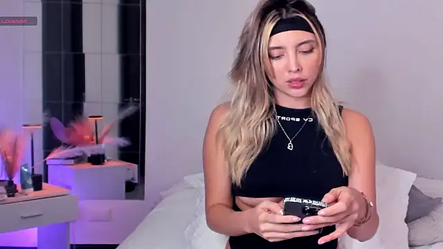 Snapshot of sammanthalove chatting on March 15, 2026, 3:24 am sammanthalove online show from March 15, 2026, 3:24 am