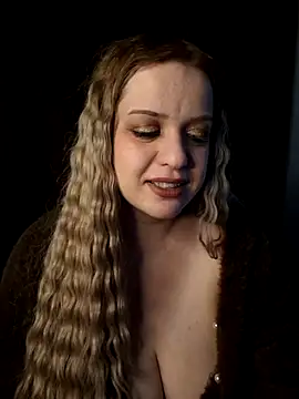 Snapshot of cansuozell chatting on October 15, 2025, 9:34 pm cansuozell online show from October 15, 2025, 9:34 pm