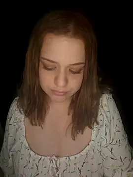 Snapshot of cansuozell chatting on November 12, 2025, 7:40 pm cansuozell online show from November 12, 2025, 7:40 pm