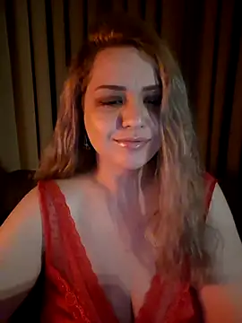 Snapshot of cansuozell chatting on April 2, 2026, 6:25 pm cansuozell online show from April 2, 2026, 6:25 pm
