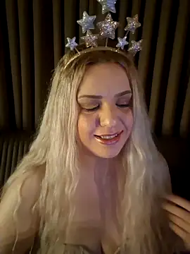 cansuozell online show from March 17, 2026, 4:43 pm