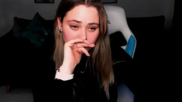 Rose Sweetiee online show from December 18, 2025, 9:40 pm