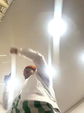 Snapshot of dulce_celeste15 chatting on November 4, 2025, 7:39 pm dulce celeste15 online show from November 4, 2025, 7:39 pm