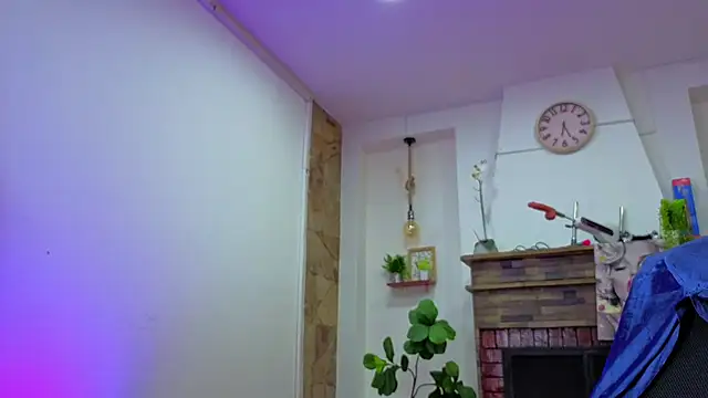 Snapshot of dulce_celeste15 chatting on January 5, 2026, 5:27 pm dulce celeste15 online show from January 5, 2026, 5:27 pm