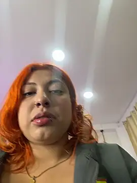 Snapshot of dulce_celeste15 chatting on November 25, 2025, 4:29 pm dulce celeste15 online show from November 25, 2025, 4:29 pm