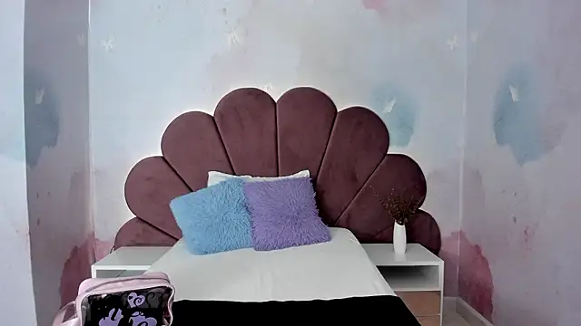 Carohorny4u online show from March 19, 2026, 12:05 pm