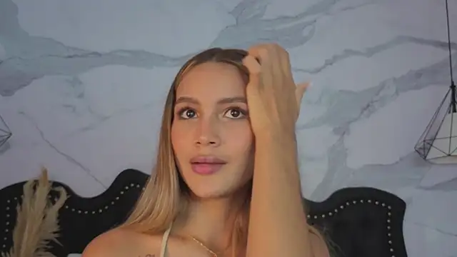 Carohorny4u online show from April 29, 2026, 10:49 pm