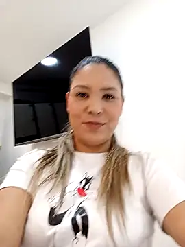  Peach1  online show from April 24, 2026, 1:57 pm