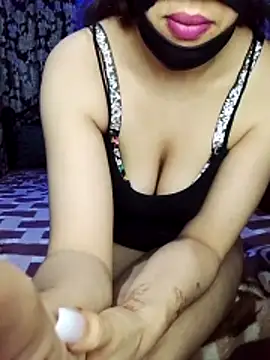 Snapshot of Arab69nikwife chatting on March 28, 2026, 11:39 pm Arab69nikwife online show from March 28, 2026, 11:39 pm