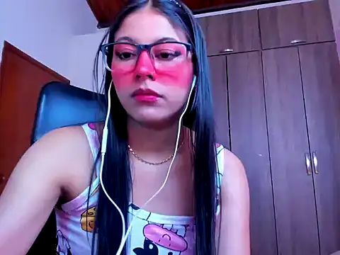 Snapshot of _ALLYSON18_ chatting on February 5, 2026, 11:50 am ALLYSON18 online show from February 5, 2026, 11:50 am