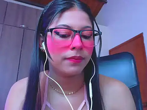 Snapshot of _ALLYSON18_ chatting on March 12, 2026, 11:36 am ALLYSON18 online show from March 12, 2026, 11:36 am