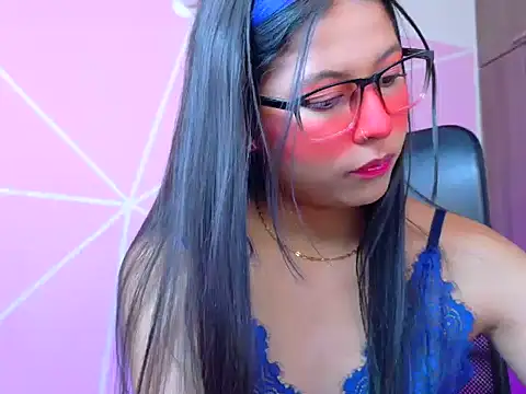 Snapshot of _ALLYSON18_ chatting on August 4, 2026, 11:59 am ALLYSON18 online show from August 4, 2026, 11:59 am