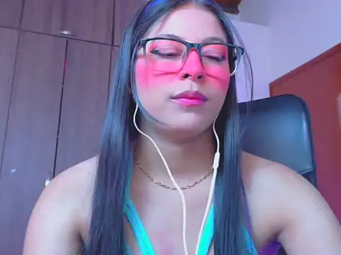 Snapshot of _ALLYSON18_ chatting on July 28, 2026, 12:48 pm ALLYSON18 online show from July 28, 2026, 12:48 pm
