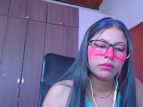 Snapshot of _ALLYSON18_ chatting on July 28, 2026, 4:39 pm ALLYSON18 online show from July 28, 2026, 4:39 pm
