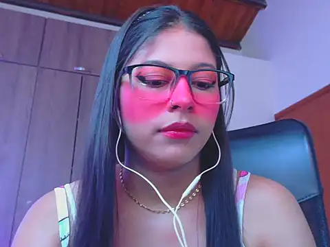 Snapshot of _ALLYSON18_ chatting on March 7, 2026, 11:38 am ALLYSON18 online show from March 7, 2026, 11:38 am