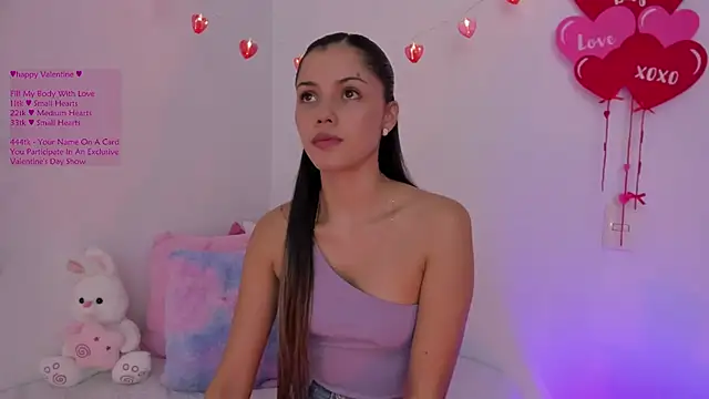 Snapshot of Brisa_blue chatting on February 11, 2026, 7:03 pm Brisa blue online show from February 11, 2026, 7:03 pm