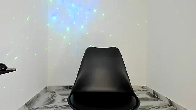 Snapshot of mikee_scooth chatting on April 9, 2026, 8:31 am mikee scooth online show from April 9, 2026, 8:31 am