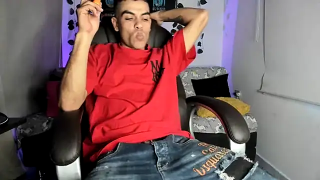 Snapshot of mikee_scooth chatting on September 21, 2025, 10:37 pm mikee scooth online show from September 21, 2025, 10:37 pm