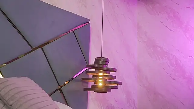 ammy durand online show from November 4, 2025, 7:28 pm