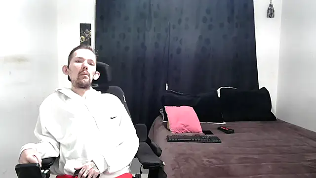 Sophia and Thomas online show from February 24, 2025, 10:04 am