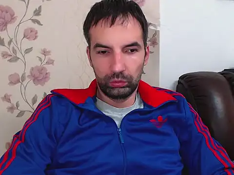 Snapshot of Leo_1617 chatting on November 17, 2025, 9:46 am Leo 1617 online show from November 17, 2025, 9:46 am