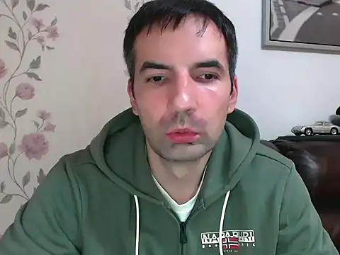 Snapshot of Leo_1617 chatting on November 21, 2025, 11:37 pm Leo 1617 online show from November 21, 2025, 11:37 pm