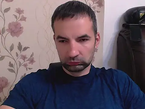 Snapshot of Leo_1617 chatting on July 10, 2026, 4:56 am Leo 1617 online show from July 10, 2026, 4:56 am