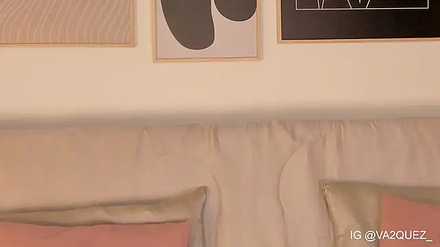 Heyloreley online show from February 19, 2026, 3:14 am