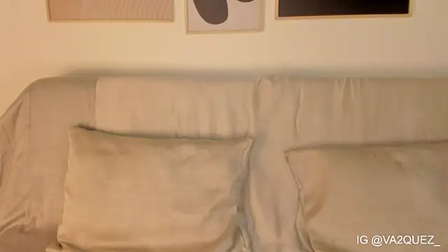 Snapshot of Heyloreley chatting on December 5, 2025, 5:39 am Heyloreley online show from December 5, 2025, 5:39 am