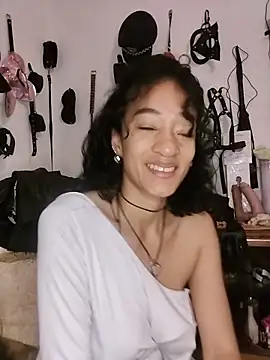SamaraMartinez online show from May 10, 2026, 11:03 am