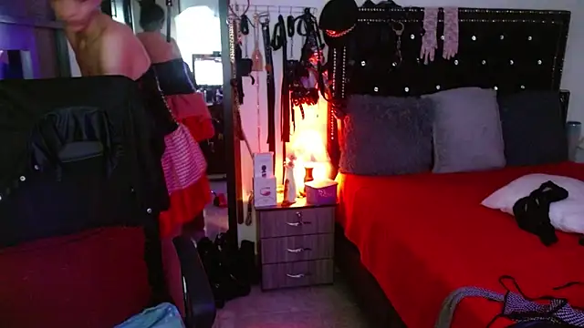 Snapshot of SamaraMartinez chatting on December 4, 2025, 9:52 am SamaraMartinez online show from December 4, 2025, 9:52 am