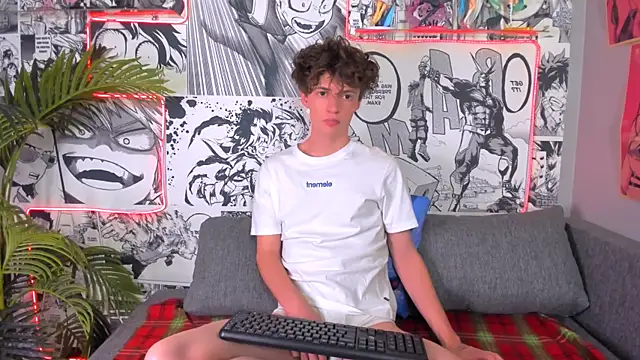 LukeSweet online show from June 19, 2026, 3:51 pm