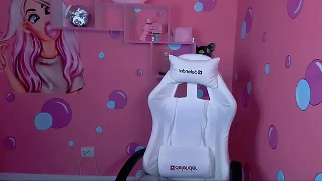 LukeSweet online show from January 18, 2026, 12:52 pm