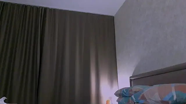 Snapshot of -EveStone- chatting on May 9, 2026, 9:18 pm -EveStone- online show from May 9, 2026, 9:18 pm