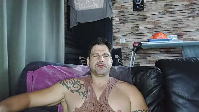 Snapshot of XxBigboybandxX chatting on November 11, 2025, 10:54 am XxBigboybandxX online show from November 11, 2025, 10:54 am