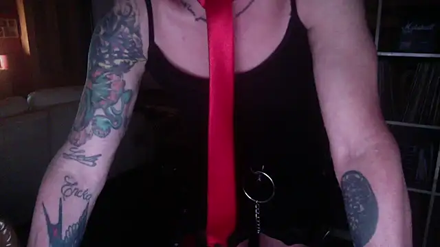 Ladyluve online show from March 21, 2026, 11:36 am