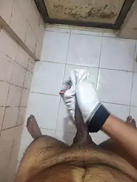 virginat32 online show from February 12, 2026, 12:16 pm