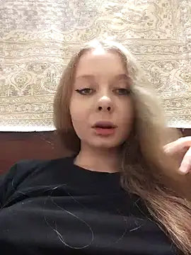 Snapshot of Ekaterina27 chatting on June 25, 2026, 6:51 am Ekaterina27 online show from June 25, 2026, 6:51 am
