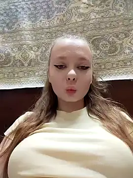 Snapshot of Ekaterina27 chatting on June 29, 2026, 7:37 am Ekaterina27 online show from June 29, 2026, 7:37 am