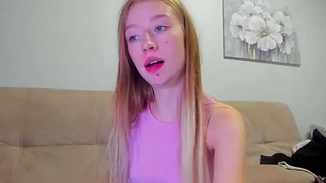 Snapshot of minidivaa_ chatting on October 20, 2025, 7:47 pm minidivaa online show from October 20, 2025, 7:47 pm